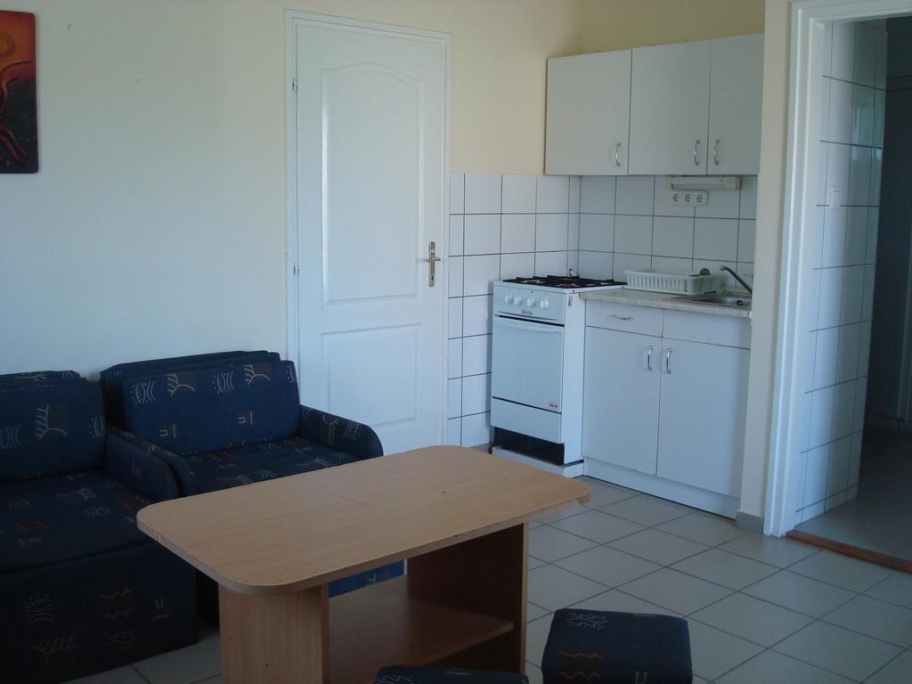 Termal Kemping Apartmanok Tiszaújváros Oda fotoğraf
