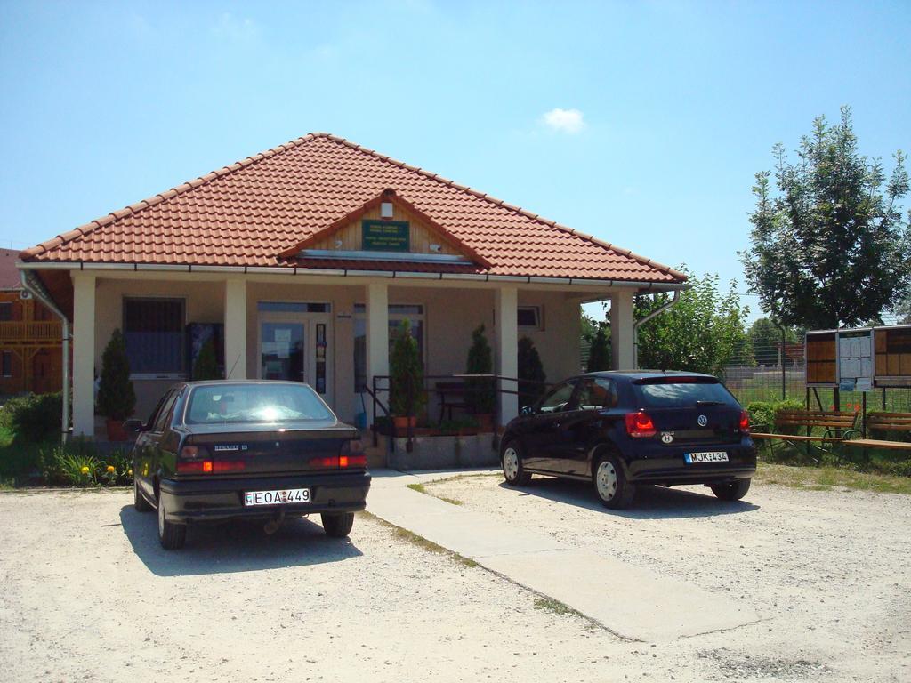 Termal Kemping Apartmanok Tiszaújváros Dış mekan fotoğraf
